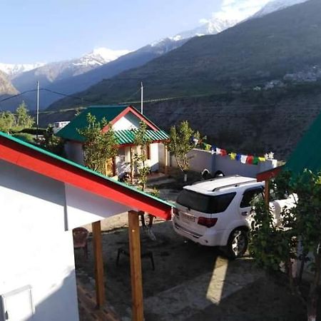 Flying Monk Huts & Restaurant Bed & Breakfast Kyelang Luaran gambar